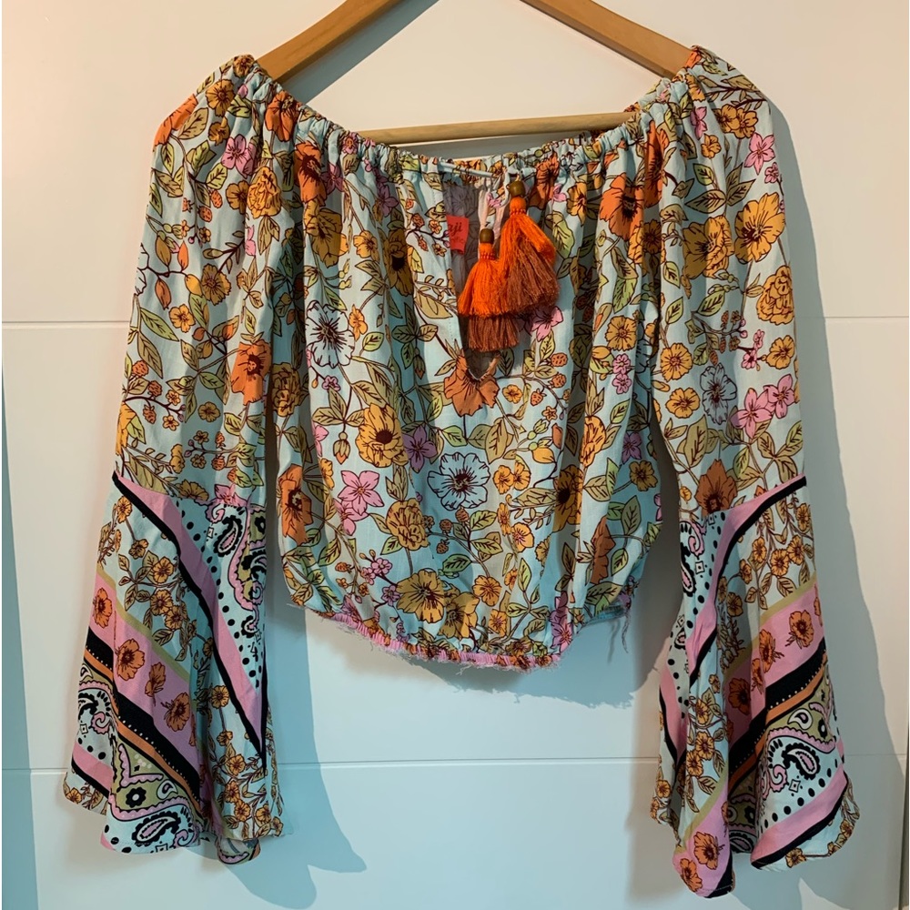 Maaji raw hem, bell sleeve crop top (M)